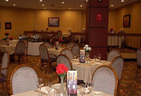 La Quinta Inn & Suites Pittsburgh North McCandless Township ภายนอก รูปภาพ